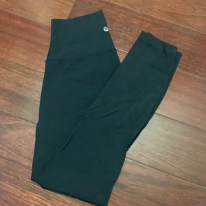 Lulu lemon wunder under size 4